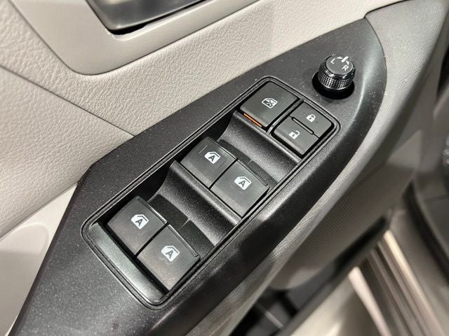 2020 Toyota Sienna LE 8 Passenger