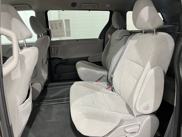 2020 Toyota Sienna LE 8 Passenger