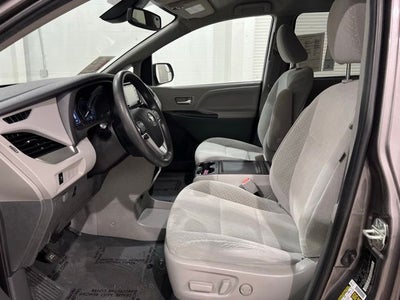 2020 Toyota Sienna LE 8 Passenger