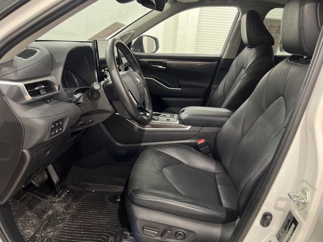 2021 Toyota Highlander Hybrid Limited