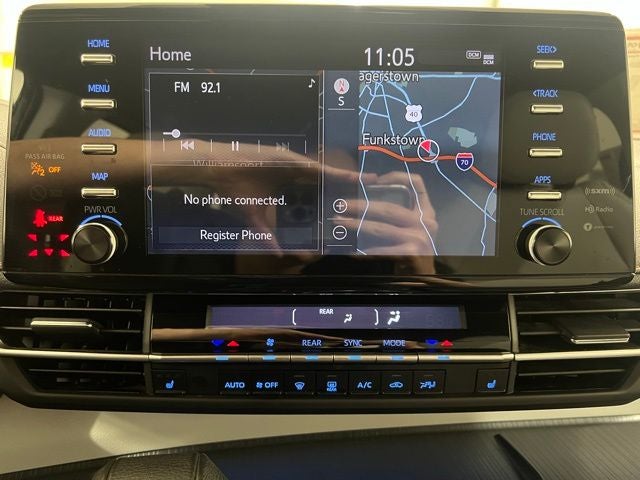 2023 Toyota Sienna XSE 7 Passenger