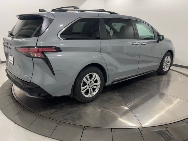 2023 Toyota Sienna XSE 7 Passenger