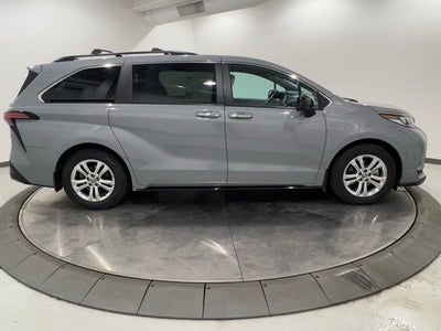 2023 Toyota Sienna XSE 7 Passenger