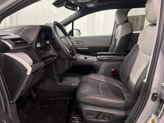 2023 Toyota Sienna XSE 7 Passenger
