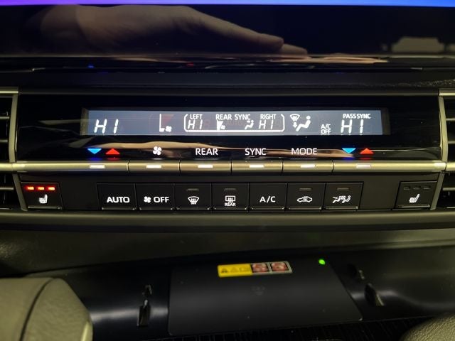 2025 Toyota Sienna XSE 7 Passenger