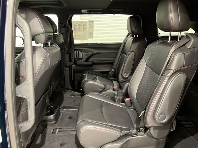 2025 Toyota Sienna XSE 7 Passenger