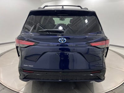 2025 Toyota Sienna XSE 7 Passenger