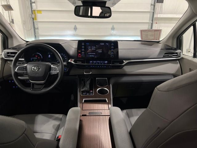 2024 Toyota Sienna XLE 7 Passenger