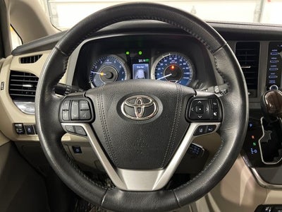2019 Toyota Sienna XLE Premium 8 Passenger