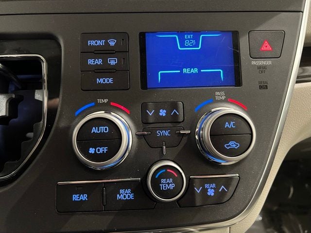 2019 Toyota Sienna XLE 7 Passenger