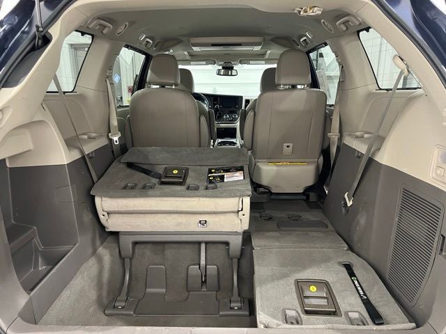 2019 Toyota Sienna XLE 7 Passenger
