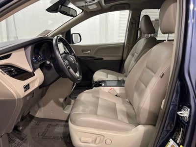 2019 Toyota Sienna XLE 7 Passenger