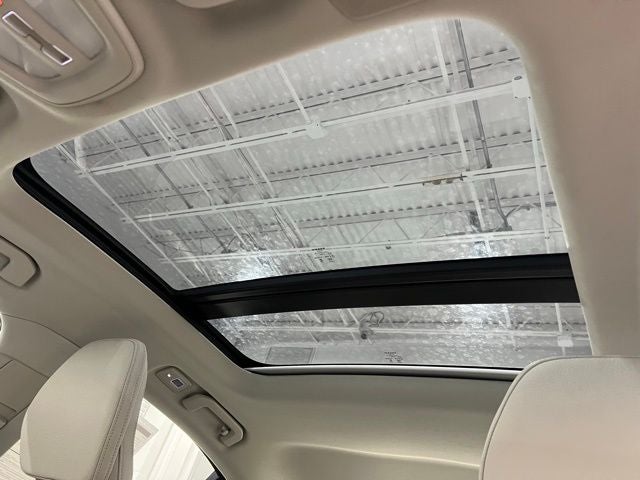 2024 Volvo S60 B5 Plus Dark Theme