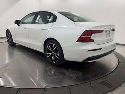 2024 Volvo S60 B5 Plus Dark Theme