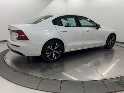 2024 Volvo S60 B5 Plus Dark Theme