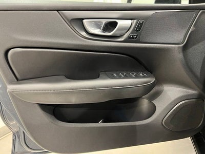 2024 Volvo S60 B5 Plus Dark Theme