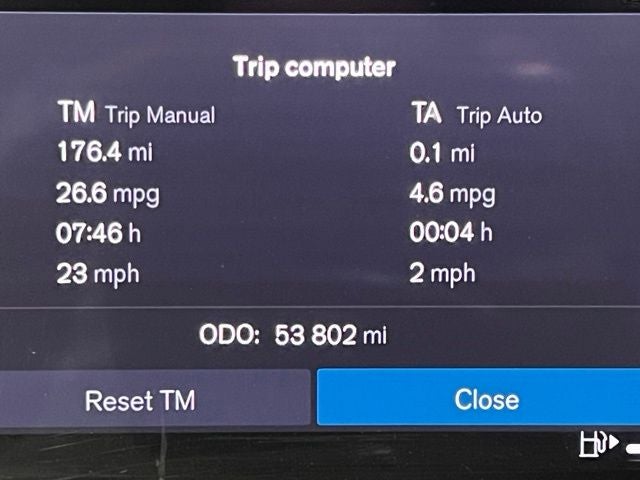 2024 Volvo S60 B5 Plus Dark Theme