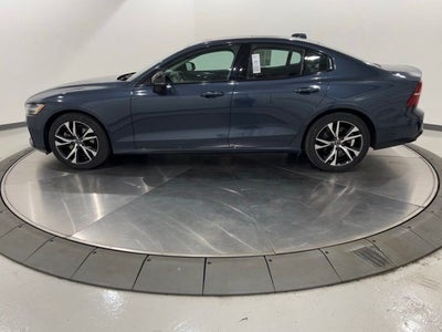 2024 Volvo S60 B5 Plus Dark Theme