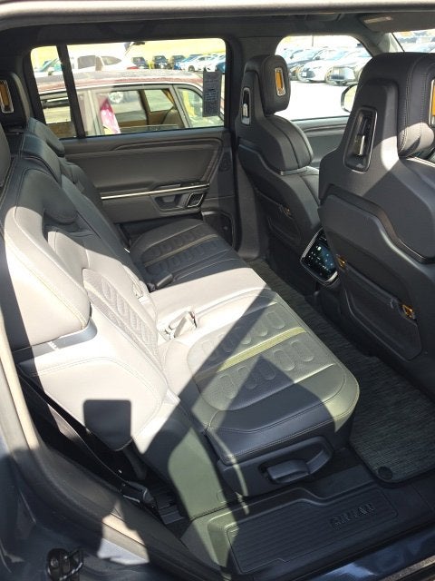 2023 Rivian R1S Adventure Quad Motor Large Pack