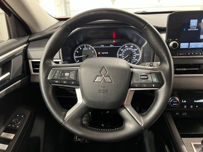 2024 Mitsubishi Outlander SE