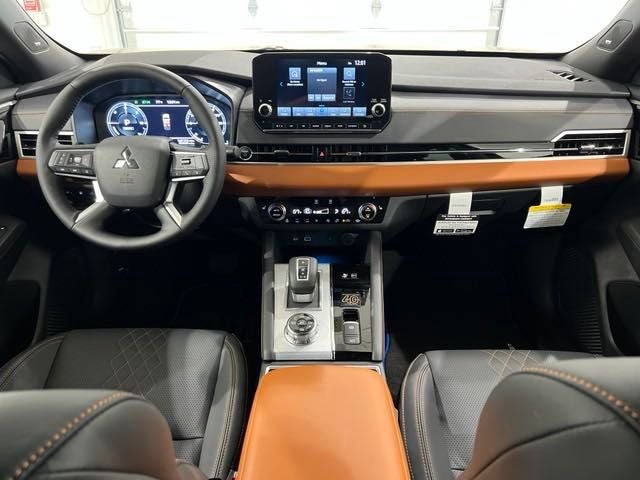 2023 Mitsubishi Outlander PHEV 40th Anniversary