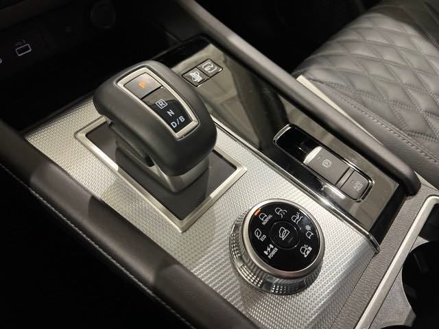 2023 Mitsubishi Outlander PHEV SEL