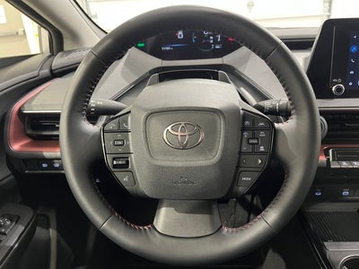 2025 Toyota Prius Plug-In Hybrid SE
