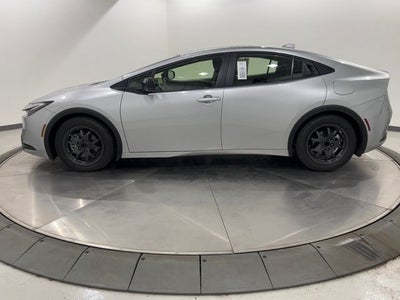 2025 Toyota Prius Plug-In Hybrid SE