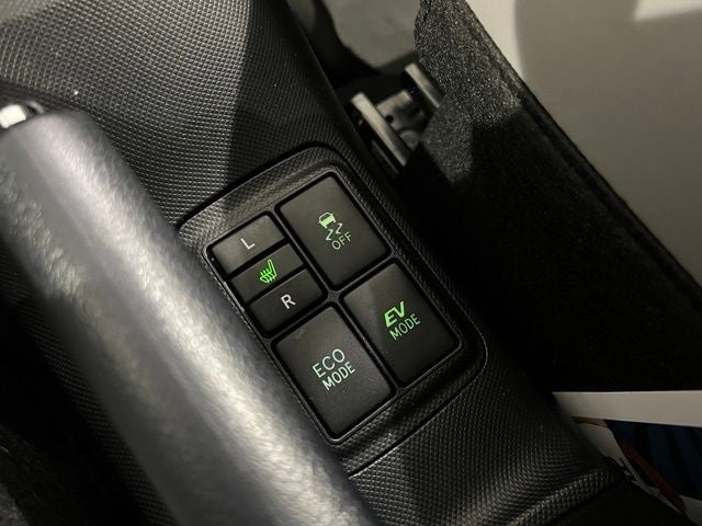 2018 Toyota Prius c Four