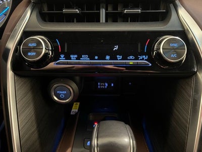 2022 Toyota Venza XLE