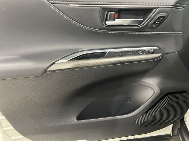 2022 Toyota Venza XLE