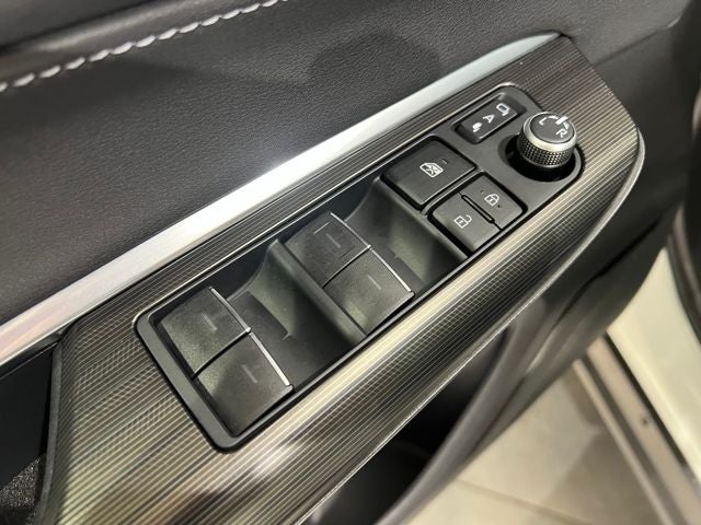 2022 Toyota Venza XLE