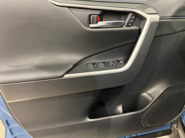 2025 Toyota RAV4 Hybrid XSE