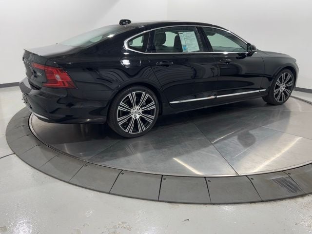 2023 Volvo S90 B6 Plus