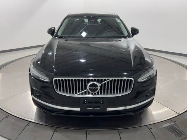2023 Volvo S90 B6 Plus