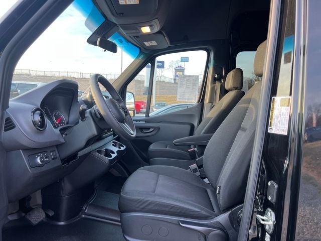 2024 Mercedes-Benz Sprinter 2500 Passenger 144 WB