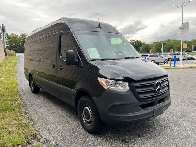 2025 Mercedes-Benz Sprinter 2500 Passenger 170 WB High Roof
