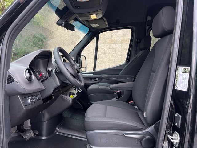 2025 Mercedes-Benz Sprinter 2500 Passenger 170 WB High Roof