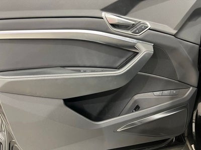 2024 Audi Q8 e-tron Prestige quattro