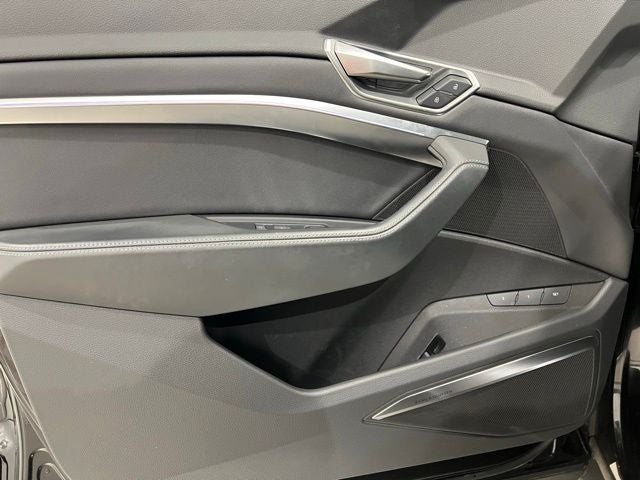 2024 Audi Q8 e-tron Prestige quattro