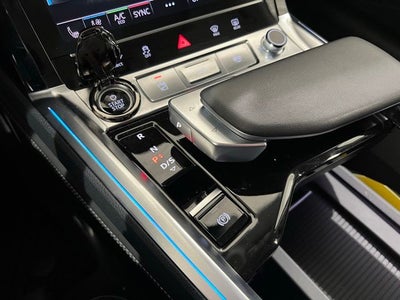 2024 Audi Q8 e-tron Prestige quattro