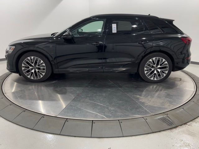 2024 Audi Q8 e-tron Prestige quattro