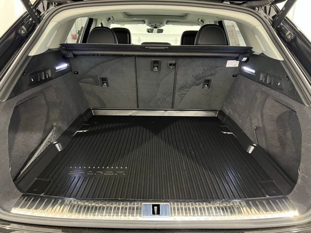 2024 Audi Q8 e-tron Prestige quattro