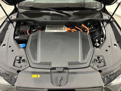 2024 Audi Q8 e-tron Prestige quattro