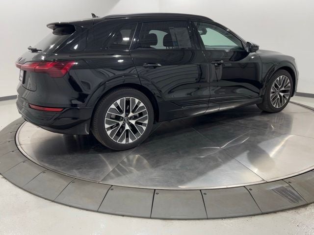 2024 Audi Q8 e-tron Prestige quattro