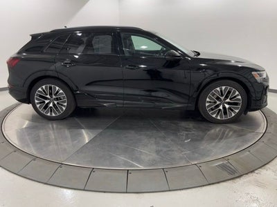 2024 Audi Q8 e-tron Prestige quattro