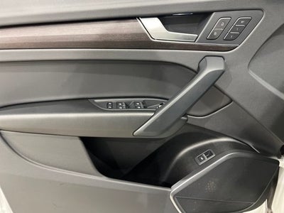 2024 Audi Q5 40 Premium quattro