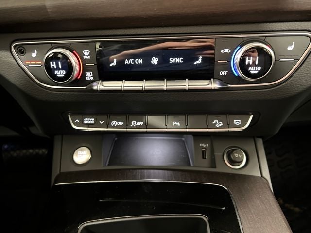 2024 Audi Q5 40 Premium quattro