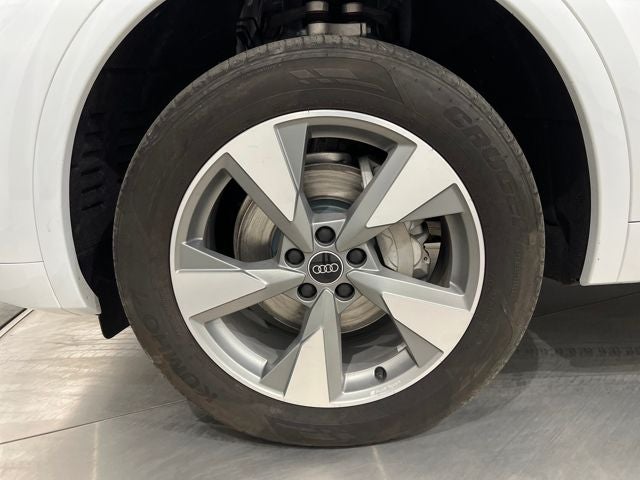 2024 Audi Q5 40 Premium quattro
