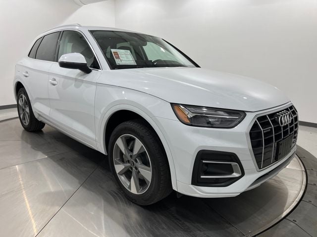 2024 Audi Q5 40 Premium quattro